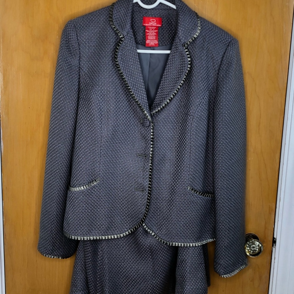 Vintage Oscar de la Renta Women’s blazer/skirt size 8 jacket and size 10 skirt.